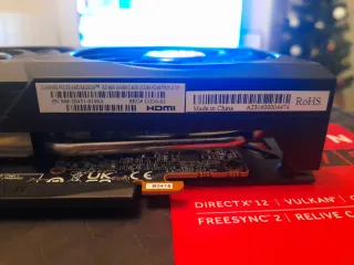 Targeta gráfica AMD Radeon RX 6600 shapphire  8GB.