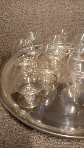 12 Bicchieri da liquore con decoro dorato