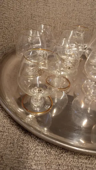 12 Bicchieri da liquore con decoro dorato