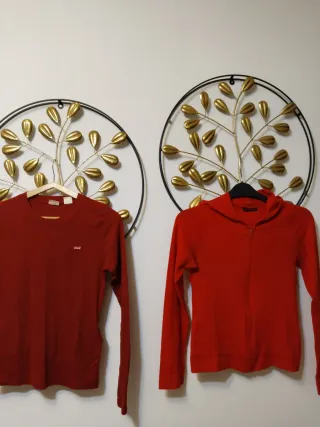 Conjunto Zara Rojo: Camiseta y Sudadera