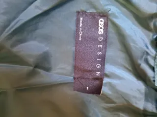 Abrigo Puffer ASOS Negro y Verde botella