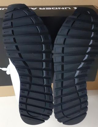 Under Armour Essential Runner Talla 44 nuevas!!!