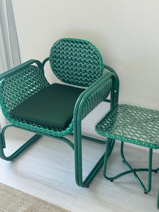 Conjunto 1 sillón y 1 mesita verde y blanco