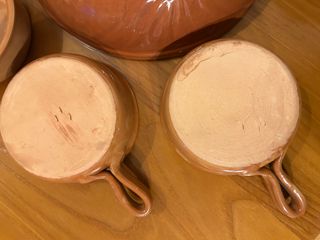 Set zuppiera e 7 tegamini in ceramica