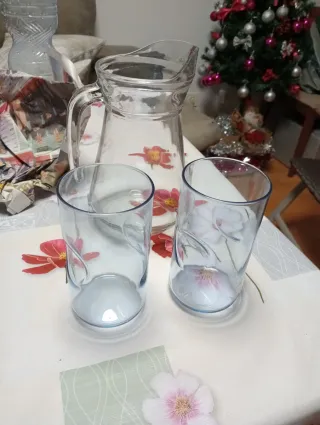 Caraffa e 2 bicchieri in vetro