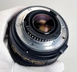 NIKON Objetivo NIKKOR DX 18-70mm f/3.5-4.5G ED