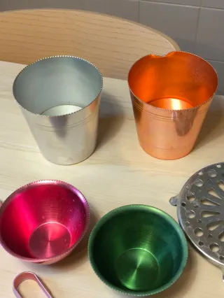 lote de utensilios aluminio vintage. Cubiteras