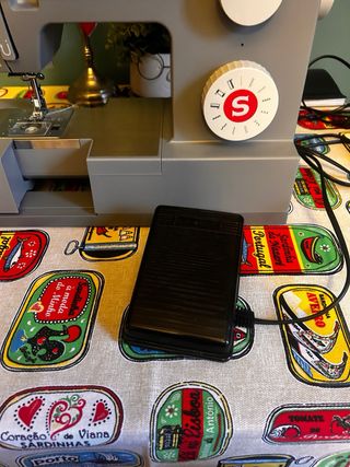 Máquina de coser Singer HD4411