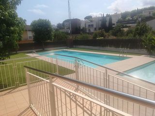 Local comercial en venta en Tiana