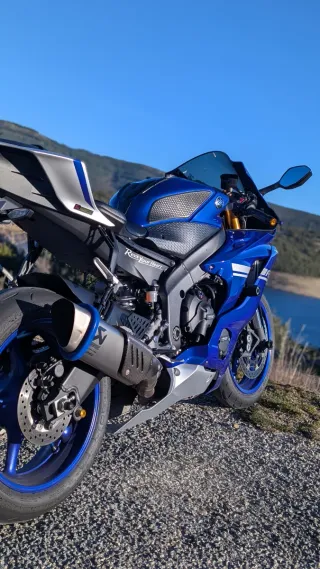 Yamaha R6
