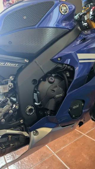 Yamaha R6
