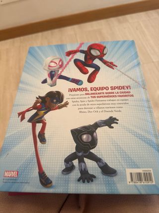 Spidey y su superequipo. Cuentos de 5 minutos