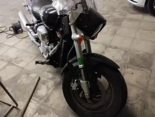 Suzuki Intruder M800