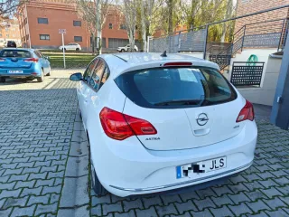 Opel Astra 2016