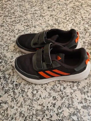 Zapatos deportivos niño Adidas, geox, Quechua