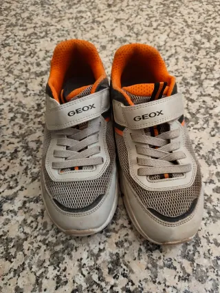 Zapatos deportivos niño Adidas, geox, Quechua