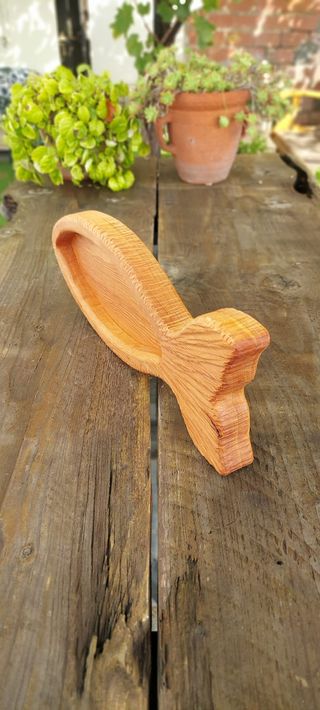 Bandeja decorativa de madera con forma de pez