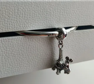Charm Torre Eiffel Minnie