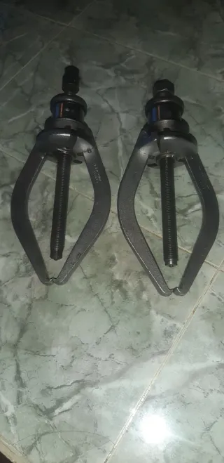 Extractor de rodamientos Facom