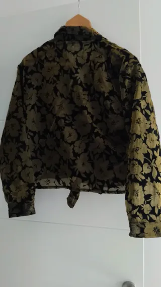 Blusa Copper&black floral verde y negra Talla S