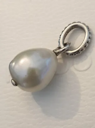 Charm Pandora Perla Barocca Bianca