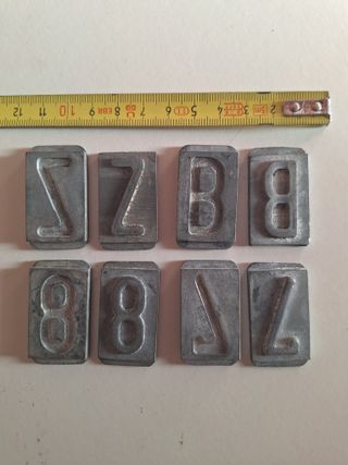 Troqueles letras/números matrículas ciclomotores