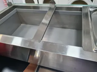 Vitrina expositora cristal y madera