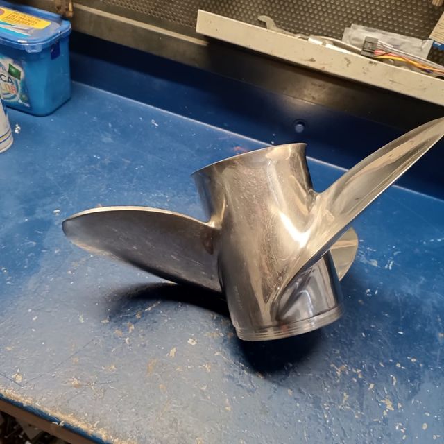 Hélice Viper Inox Evinrude V6