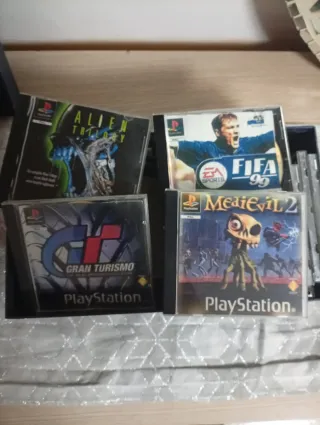 Sony PlayStation 1 PS1 Console Beige/Grigio