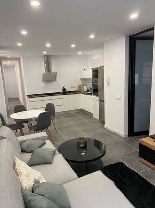 Piso en alquiler en Santa Catalina - Canteras en Palmas de Gran Canaria(Las)