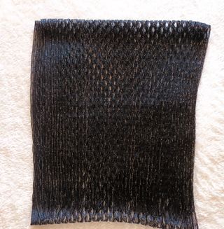 Fular Negro con Hilos Plateados Tipo Red