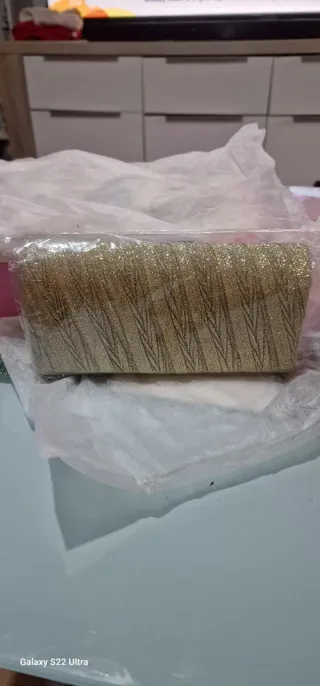 Zapatos y bolso de fiesta dorados talla 37