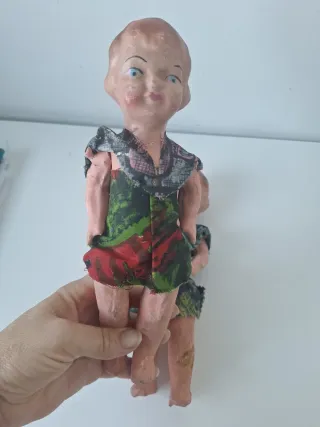 Muñeca  antiguas de cartón Pepona
