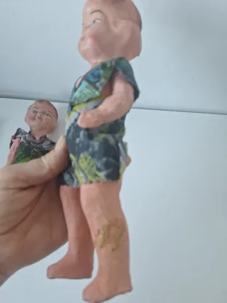 Muñeca  antiguas de cartón Pepona