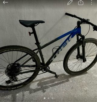 Bici da montagna Trek Marlin 8 blu taglia M