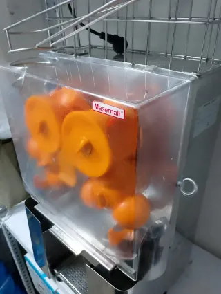 Máquina Exprimidora de Naranjas Profesional