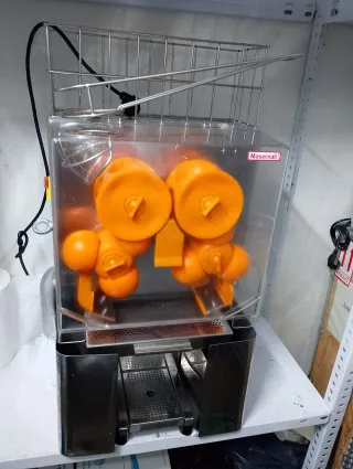 Máquina Exprimidora de Naranjas Profesional