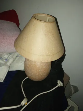 Lamparita cerámica beige y marrón