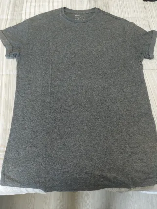 Lote 5 Camisetas Bershka Talla S