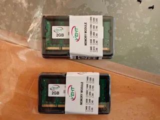 2x VEHT 2GB DDR2 667MHz PC2-5300 RAM