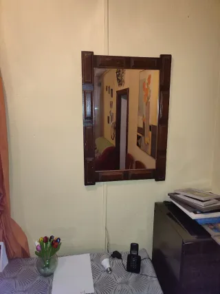 Taquillón madera con Quijote y espejo compañero