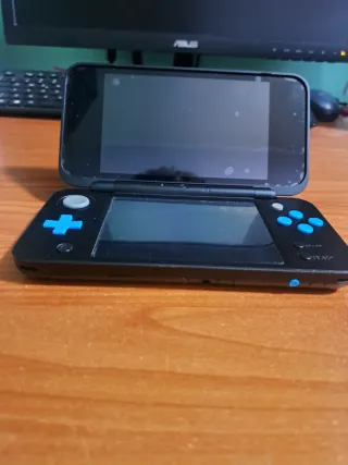 New Nintendo 2DS XL Blu