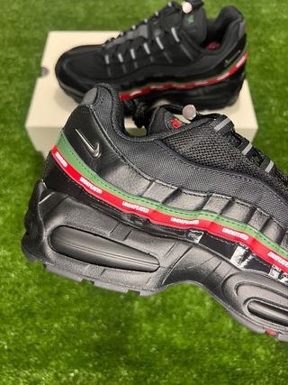 Nike Air Max 95 Undefeated Negra