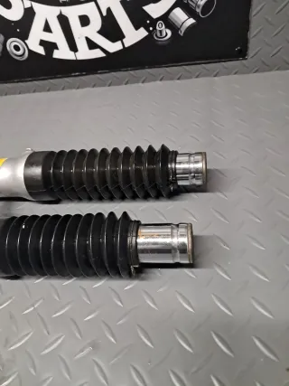 Amortiguadores Delanteros Bet&Win 250