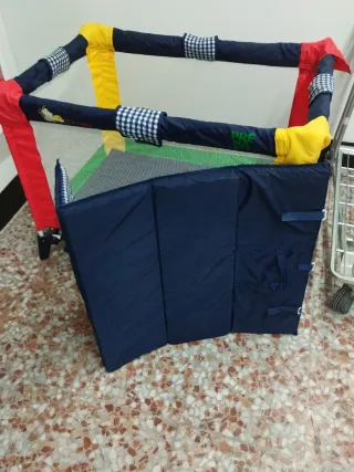 Cuna plegable con colchón