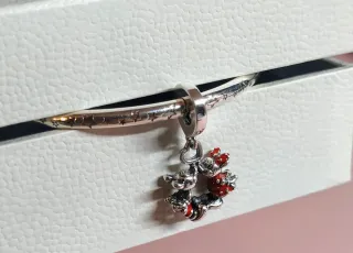 Charm beso Minnie Mickey