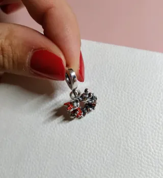 Charm beso Minnie Mickey