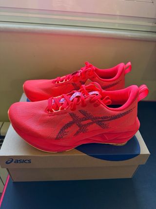 Zapatillas Asics Novablast 5 Rojas
