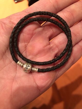 Pulsera Doble Cuero Pandora Negra y Plata