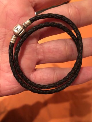 Pulsera Doble Cuero Pandora Negra y Plata